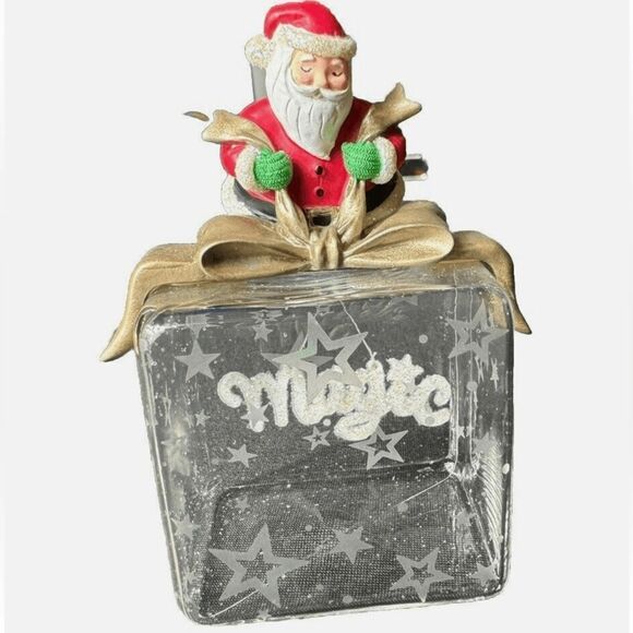 Hallmark Keepsake Ornaments: 2009 Santa’s Magic Touch! - Picture 4 of 9